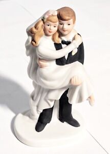 Vintage Lefton Bride & Groom Porcelain Figurine 1984