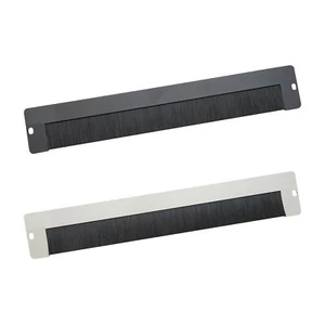 HMF Kabeldurchführung mit Bürsteneinsatz für 19 Zoll Serverschrank, außen - Bild 1 von 3