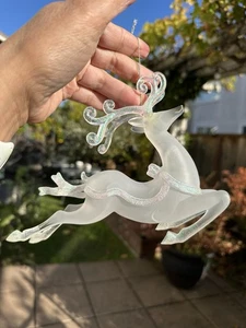 Renna che salta addobbo natalizio acrilico smerigliato glitter 8,5” L x 6” H vintage - Foto 1 di 10