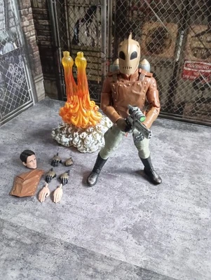 Juego suelto de figuras de acción de 7 pulgadas de la película Rocketeer Classic Select de Disney Foto 1 de 4