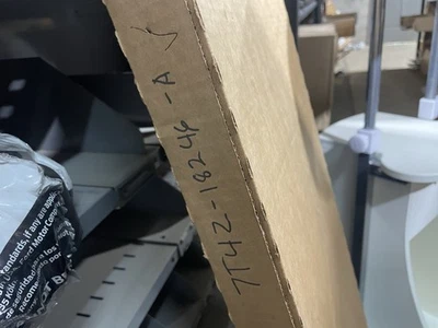 Deflectores de viento ventana lateral Ford Edge Lincoln MKX 07-15 7T4Z-18246-A Foto 1 de 2