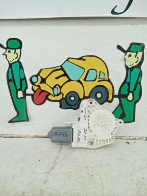 Motor ventana trasera derecha audi q7 2010-2017 Foto 1 de 4