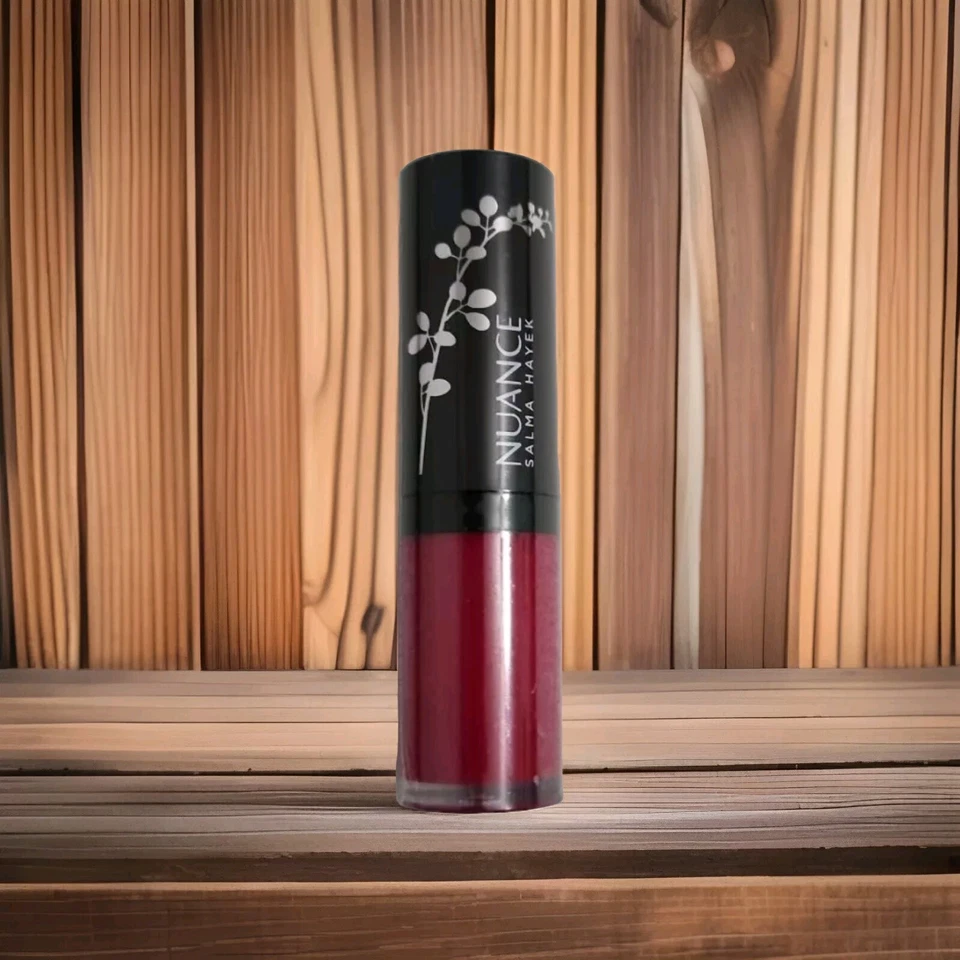 NUANCE SALMA HAYEK PLUMPING LIQUID BATOM #710 LIQUID LILLY - NOVO E LACRADO - Imagem 1 de 1