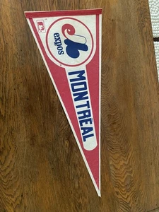 Pennant Vintage MLB Baseball Montreal - Picture 1 of 1