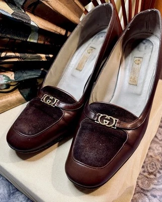 VINTAGE GUCCI 1970’s HEELS - Image 1 of 4