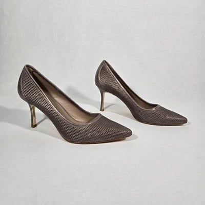 DONALD J PLINER Platino Metálico Cepillado CUERO Punta Punta Tacón Bomba Talla 8.5M Foto 1 de 4