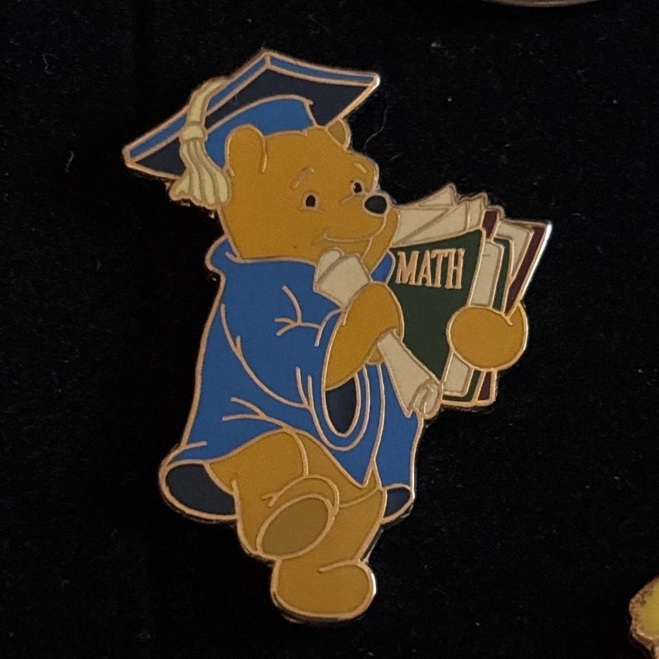 DISNEY GRADUATION WINNIE THE POOH Math Textbooks BLUE CAP & GOWN PIN - Image 1 of 1