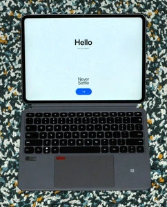 OnePlus Pad 2 12 GB RAM 256 GB Storage + Smart Keyboard + Charger Bundle Boxed - Picture 1 of 10