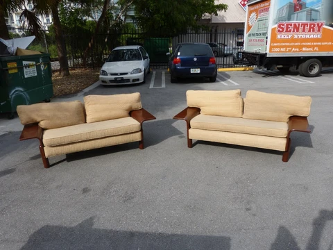 2 INCREDIBLE MID CENTURY GULL WING DANISH MODERN LOVE SEAT SOFAS P Cover