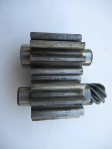 Porsche 356 Oil Pump Gears - Picture 1 of 4