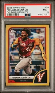 2023 Topps Clásico Mundial de Béisbol Ronald Acuña Jr. ARCO IRIS DORADO 49/50 PSA 9 #39 - Imagen 1 de 1