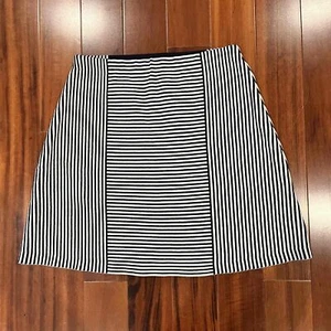 Theory Navy Blue White Skirt Striped Mini Knit Stretch Elastic Waist Size Small - Picture 1 of 11