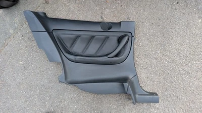 Painel interno de couro lateral passageiro traseiro Peugeot 406 Coupe 2003 - Imagem 1 de 4