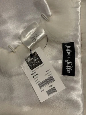 Estola de piel de zorro - Salón de pieles Saks Fifth Avenue Foto 1 de 4