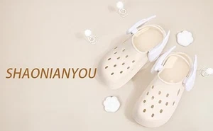 Whimsical Adorable Playful Stylish Creative Vivid Lovely Crocs angel wing charms - Bild 1 von 8