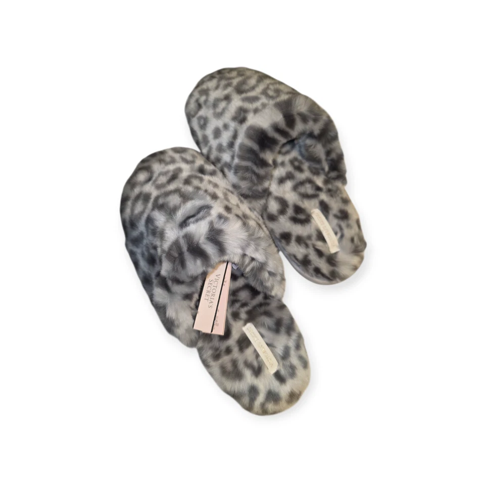 VICTORIA'S SECRET MACIO DE PELÚCIA BIQUEIRA FECHADA PELE SINTÉTICA ROSA VS LOGOTIPO CHINELOS MED NOVO - Imagem 1 de 3