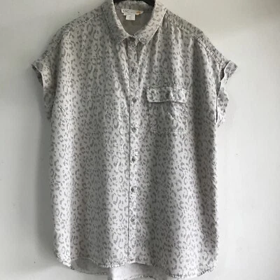 C&C California Women Soft Shirt Animal Print Gray Button Short Sleeve Size L - Image 1 of 4