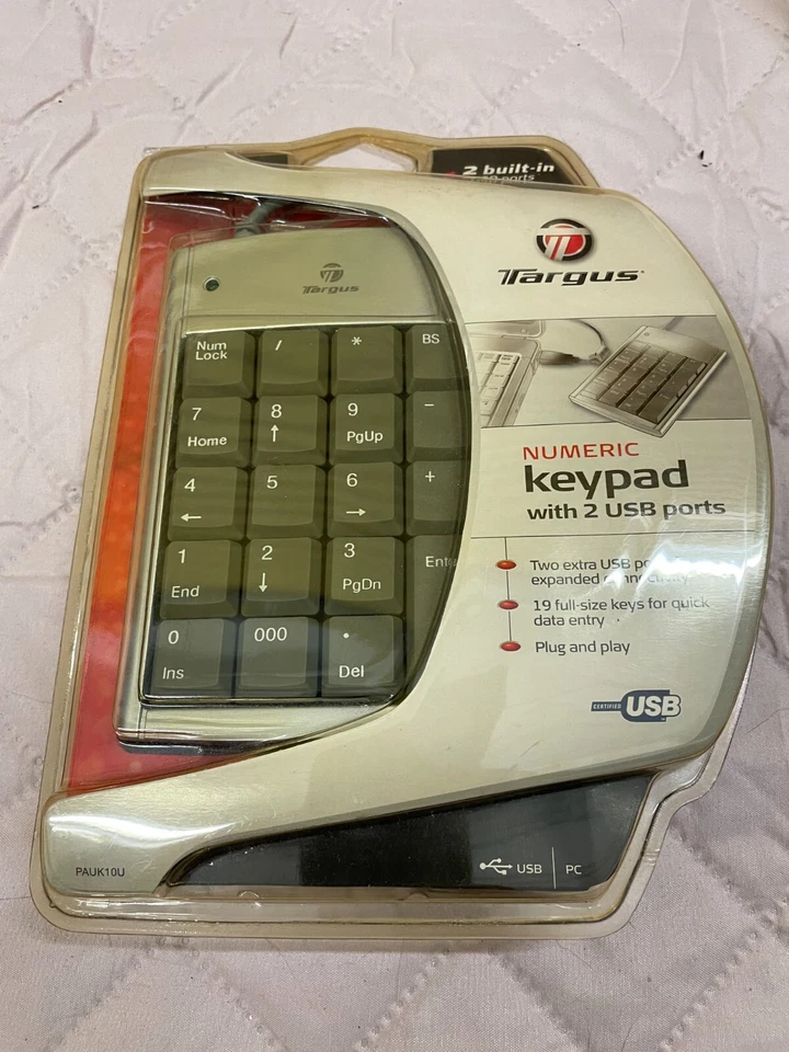 NEW in Box Targus Numberic Keypad 2 USB Ports Full Size Keys - Image 1 of 2