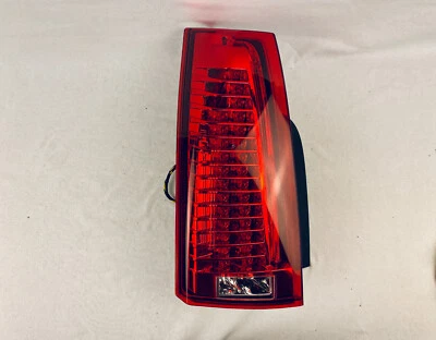 Cadillac CTS 2008-2014 sedán lado del conductor izquierdo luz trasera LED probada 660 Foto 1 de 4