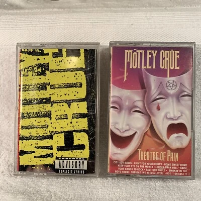 Motley Crue - Self-Titled & Theater of Pain (2Cassette Tapes, 1994)  play tested Foto 1 de 4
