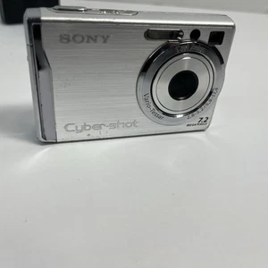 Sony Cyber-shot DSC-W80 Camera - 7.2MP, 3x Opt Zoom  - Tested/Works - Picture 1 of 8