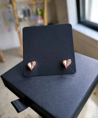 Ohrringe mit Swarovski Herz Crystal Salmon Farbe 8 mm, silber kleine Ohrstecker  - Bild 1 von 4