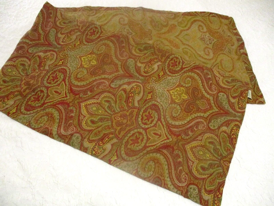 Pottery Barn PAISLEY TABLE RUNNER - Image 1 of 4