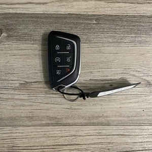 2021-2024 Cadillac Escalade Remote Fob FCC: YG0G20TB1 PN: 13541571 - Picture 1 of 5