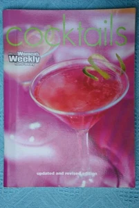 Womens Weekly~COCKTAILS & Party Drinks RARE~ FAMILY/Christmas/PARTY ENTERTAINING - Foto 1 di 1