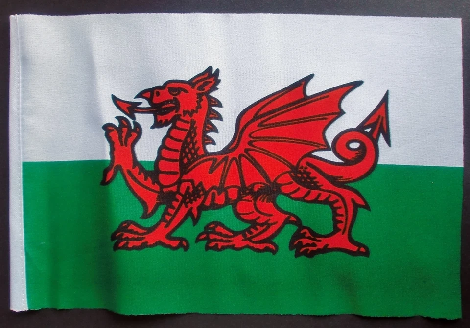 PACK OF 4 WALES BUDGET FLAG small 9"x6" GREAT FOR CRAFTS WELSH DRAGON Swansea - Image 1 of 1