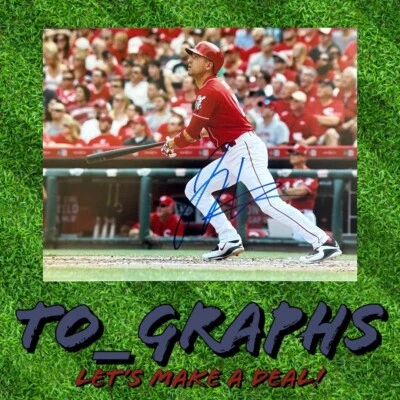 JOEY VOTTO CINCINNATI REDS AUTOGRAPHED 8X10 PHOTO B - Image 1 of 2