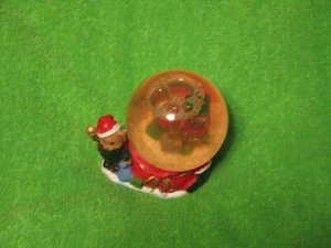 christmas snow globe - Picture 1 of 8