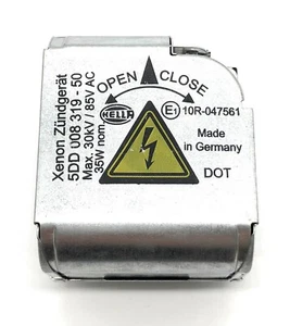 New OEM 04-05 BMW E60 E61 Xenon HID Light Bulb Igniter Ignitor Lamp Socket - Picture 1 of 2