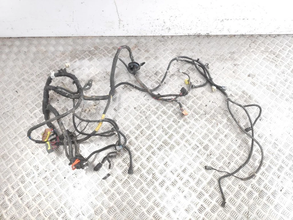 Chevrolet Aveo 2010 1.2 mazos de cables juegos de cables en el compartimento del motor 96826081 gasolina  Foto 1 de 4