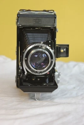 Zeiss Ikon Ikonta 521/2 Nover Anastigmat 105mm f/3.5 Bon état et fonctionne - Photo 1/4