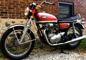 Yamaha 650 XS2 1972 juego de calcomanías a rayas blancas - modelo rojo - Imagen 1 de 6