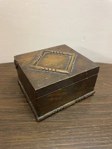 Art Deco Dark Oak Carved Detail Box - Picture 1 of 8