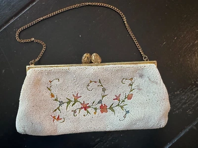 Cartera sin asas de noche vintage Denise Francelle de micro cuentas blanca hecha a mano Foto 1 de 4