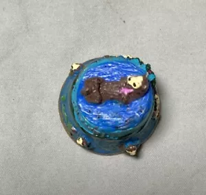 SEHR NIEDLICHER Monterrey Ca Karmel FINGERHUT Tourist Souvenir Porzellan Otter - Bild 1 von 7