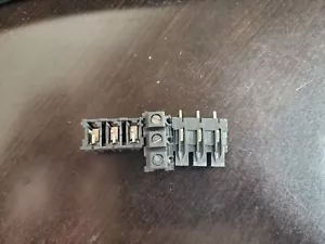 Connettori e Interruttori Morsettiera, 3 Pin Verticale 152-A - Nero 5PCS - Foto 1 di 1