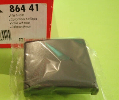 LEGRAND SAGANE 86441 - 864 41 - PLEXO GRIS - Prise à Volet 2P + T - A L'UNITE - Photo 1/3