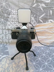 UPCYCLED VINTAGE PENTAX MX CAMERA WITH CONVERTED ADJUSTABLE LED LIGHT ON TRIPOD - Picture 1 of 20