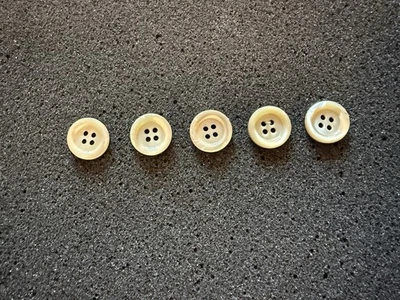 Christian Dior - 5# Buttons - Authentic - 18mm Dia - Cardigan/Blouse -Excellent  - Image 1 of 4