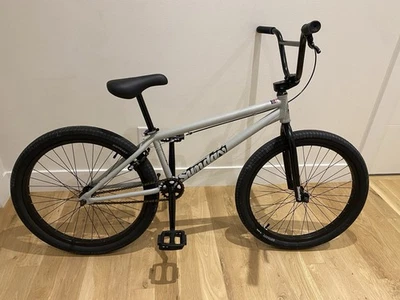 2025 Sunday Model C Battleship Gray. Lightly Used  - Image 1 of 3