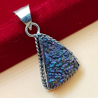 Colgante triángulo titanio druzy piedras preciosas enchapado en plata de ley 925 hecho a mano 1 pieza Foto 1 de 3