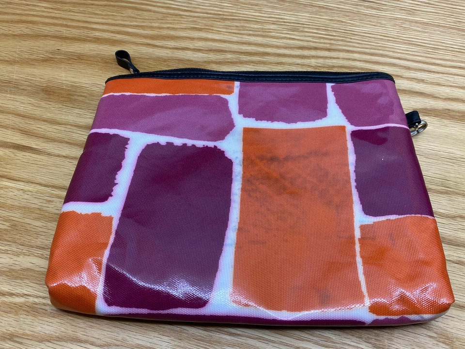 Bolso de Cosméticos NORDSTROM Beauty Spot Almacenamiento de Maquillaje Cremallera Muñequera Foto 1 de 3