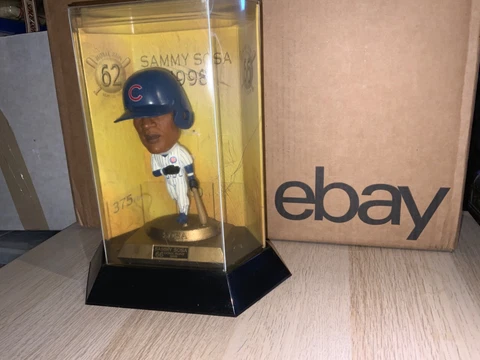 VINTAGE HEADLINERS SAMMY SOSA 66 Home Runs Commemorative Figurine COA included Cover