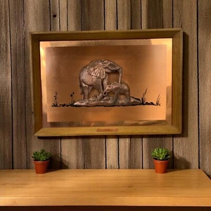 Arte de pared africano 3D cobre elefante y becerro coleccionable con marco de madera de colección - Imagen 1 de 11