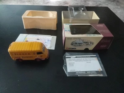 RENAULT 1000KG  DU CIRQUE PINDER  1/43ème Corgi  - Photo 1/4