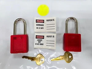 MASTER LOCK 4FG03 RED LOCKOUT PADLOCK WITH KEY LOT OF 2 - Picture 1 of 3